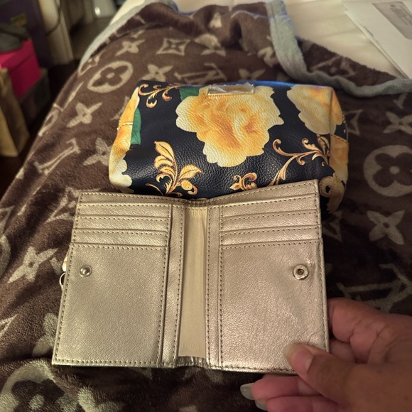 New York & Company Navy Floral Cosmetic Bag with Gold Details - Picture 9 of 11